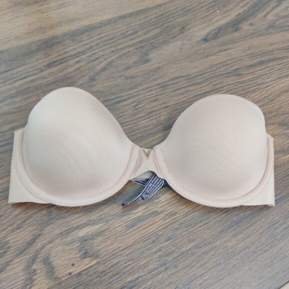 SOLD Victoria's Secret Tan Strapless Bra 32C Seamless Molded Cups Front Closure - Picture 1 of 5